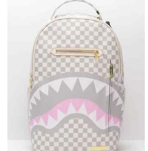 Sprayground Backpack, Brand Purses, Spray Ground, Backpack Ideas, Black G, Backpack Outfit, My Style Bags, Luxury Bags Collection, Handbag Essentials