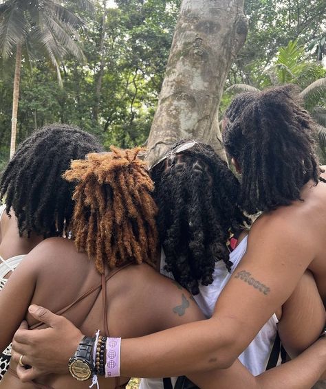 Healthy Locs, Dyed Dreads, Short Locs Hairstyles, Dreadlock Styles, Natural Hair Care Tips, Dyed Hair Inspiration, Dread Hairstyles, Black Person, Locs Hairstyles