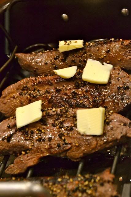 Tender deer meat in the oven.  While I do prefer the chicken fried... this was juicy, tender, and you really get the full flavor of the delicious fresh deer Meat In The Oven, Deer Steak, Venison Tenderloin, Deer Recipes, Venison Steak, Deer Meat Recipes, Deer Meat, Venison Recipes, Game Food