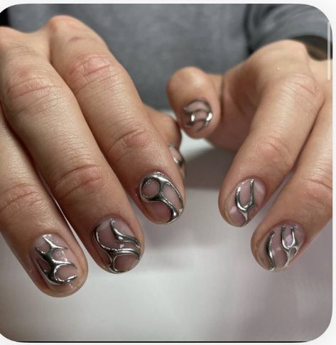 Silver Cuticle Nails, Men Chrome Nail Designs, Chrome Design Nails Short, Silver Gel X Nails, Natural Goth Nails, Silver Chrome Nails Men, Chrome Nails Designs Men, Chrome Nails For Men, Matching Chrome Nails