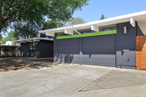 264 San Antonio Way, Walnut Creek, CA 94598 Eichler House, Garage Redo, Mid Century Modern Exterior, Eichler Homes, Walnut Creek, Mid Century Modern House, Exterior House Colors, Modern Exterior, Home Pictures