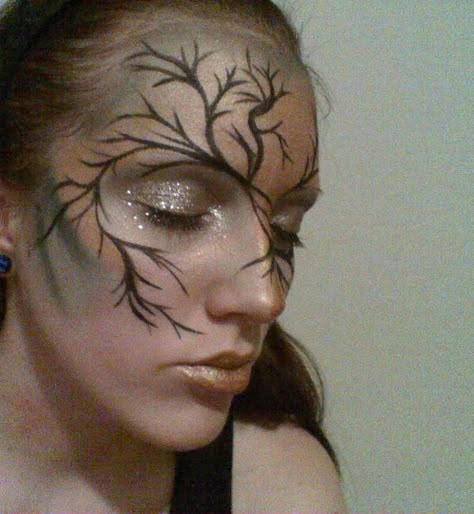 My Make up, just playing around with nature inspired make up Tree Makeup Halloween, Tree Of Life Makeup, Mother Nature Face Paint, Tree Face Makeup, Earth Goddess Makeup, Wood Nymph Makeup, Woodland Witch Makeup, Tree Makeup Look, Tree Face Painting