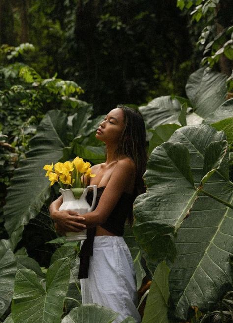 Earth Tone Photoshoot, Botanical Garden Photo Shoot, Debut Photoshoot, Outdoor Portrait Photography, Waterfall Photo, Nature Photoshoot, Forest Photos, Outdoor Portraits, Model Inspo