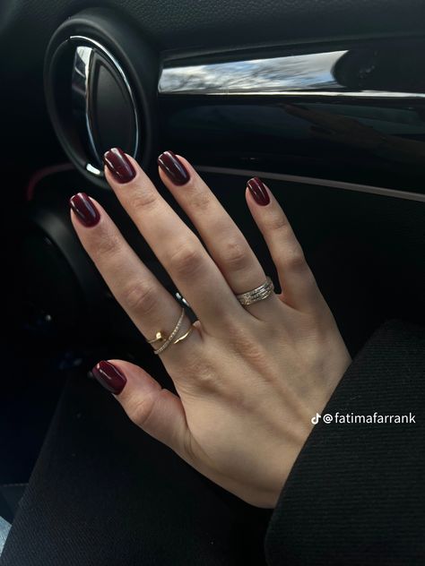 Dark Red Nails Long, Long Dark Red Nails, Almond Dark Red Nails, Dark Red Nails Design, Short Dark Red Nails, Red Nails With Chrome, Dark Red Nails Ideas, Dark Red Nails With Design, Red Nails With Design