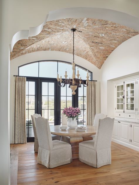 Groin Vault Ceiling, Brick Ceiling, Vault Ceiling, Vaulted Ceiling Living Room, Dining Room Ceiling, Luxe Interiors, Spanish Colonial, Interiors Design, Southwest Style