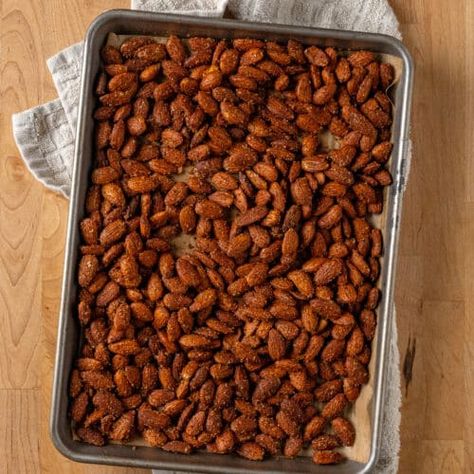 Sweet and Spicy Smoked Almonds - Grilling 24x7 Smoked Almonds, Spicy Almonds, Bbq Dry Rub, Nut Snacks, Raw Almonds, Smoker Recipes, Nutrition Labels, Recipe Images, Almond Recipes