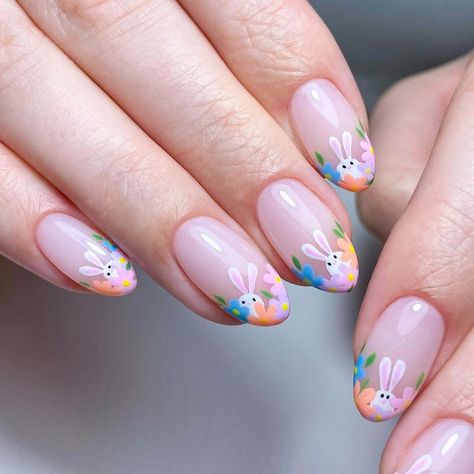 Peeking floral bunnies 🐰👀🌸 How cute are these for Easter nails?! 😫 Using #everythingmagpie @magpie_beauty including new ‘Bunny’ Build… | Instagram Easter Inspired Nails, Mani Inspiration, Baby Shower Nails, Easter Baby Shower, Hard Gel Nails, Bunny Nails, Baba Yaga, Animal Designs, Colorful Nail Designs