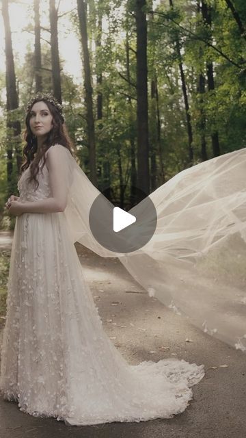 Romantic Lord of the Rings Elf vibes for this bride. Lord Of The Rings Wedding Dress, Wedding Romantic Dress, Dark Forest Wedding, Elf Vibes, Forest Weddings, Moody Forest, Say No More, Forest Wedding, Wedding Dresses Romantic