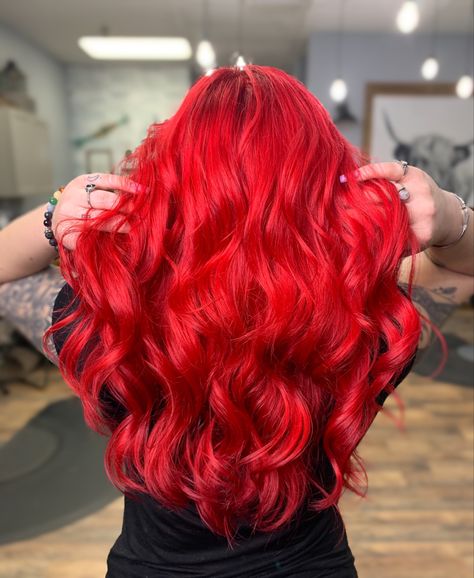 Red Halo Hair, Halo Hair Colors, Beautiful Red Hair Color, Black And Red Hair, Bright Red Hair Color, Fire Red Hair, Vibrant Red Hair, Bobbed Hair, Cherry Red Hair