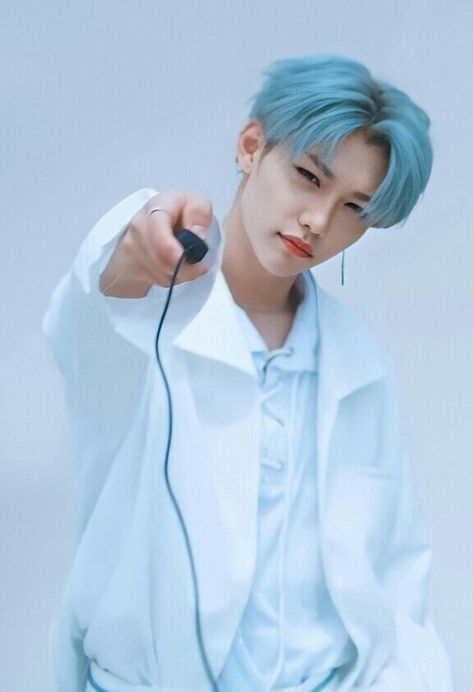 Prince Felix, Stay Forever, Blue Air, Downtown Outfits, Lee Felix, Kids Lighting, Felix Stray Kids, Pop Rocks, Blue Wallpapers