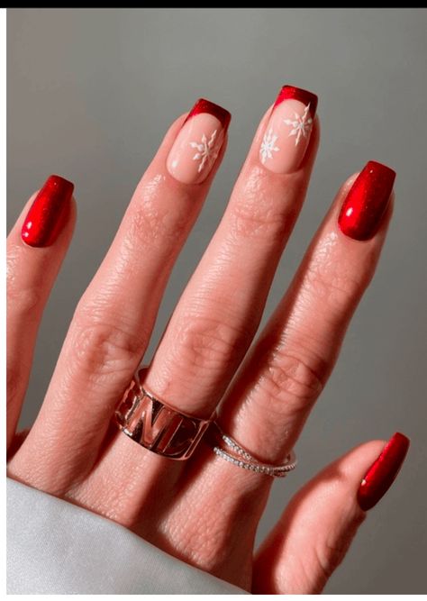 Red Nails New Year, Christmas Mani, Nail Art Noel, Red Christmas Nails, French Tip Nail Designs, Nagel Tips, Christmas Nails Easy, Christmas Gel Nails, Red Nail Designs