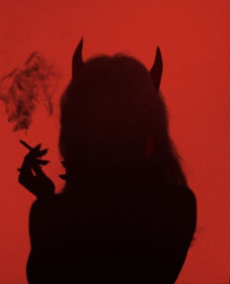 Devil Halloween Aesthetic Pfp, Demon Aesthetic, Aries Aesthetic, Devil Aesthetic, Bad Girl Wallpaper, Image Swag, Shadow Photos, Shadow Pictures, Demon Girl