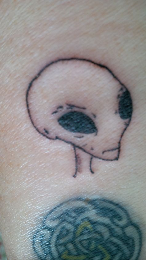 Alien head great job done by Doug from Hellbender  Ink Vintage  #hellbenderinkvintagetattoo Alien Head, Alien Tattoo, Vintage Tattoo, Great Job, Print Tattoos, Paw Print Tattoo, Paw Print, Tattoos