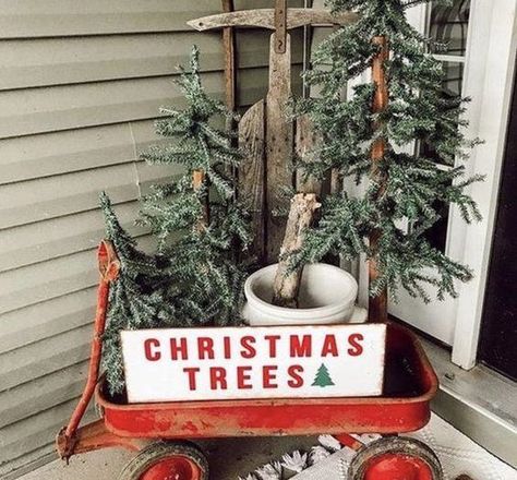 21 Creative Front Porch Christmas Decorating Ideas [2024] - eufy US Little Red Wagon Christmas Decor, Red Wagon Christmas Decor Radio Flyer, Christmas Wagon Decor, Wagon Christmas Decor, Front Porch Christmas Decorating Ideas, Christmas Radio, Antique Wagon, Winter Planters, Winter Planter