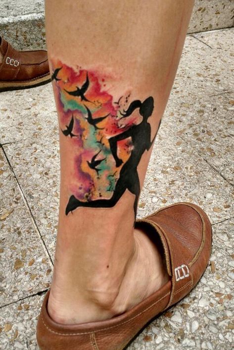 Runner Tattoo Ideas, Running Tattoos For Women, Marathon Tattoo, Runner Tattoo, Tattoos Tiny, Running Tattoo, Tattoos Inspo, Frog Tattoo, Frog Tattoos