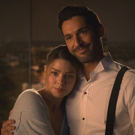 lucifan maria misses deckerstar on Twitter: "gonna be sick… " Chloe Decker, Tom Ellis Lucifer, Lauren German, Lucifer Morningstar, Tom Ellis, Tv Couples, Movie Couples, Morning Star, Screen Time