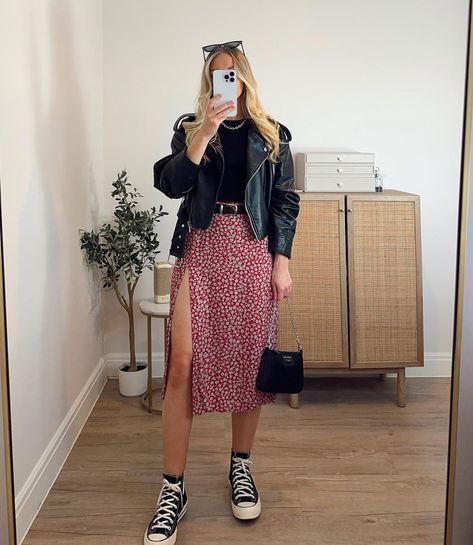 Emily James on Instagram: “Ways to Wear Converse p.2! You enjoyed my last round up styling my converse trainers so I thought I’d share any other one - save for…” Date Night Outfit Summer, Summer Date Night, Summer Outfit Ideas, Outfits With Converse, Interview Outfit, Night Outfits, Outfit Details, Outfits Casuales, Black Outfit