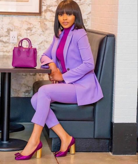 Corporate Attire Women, Beautiful Neck, Color Combos Outfit, Business Attire Women, Corporate Attire, Corporate Wear, Stylish Work Attire, Corporate Outfits, Woman Suit Fashion