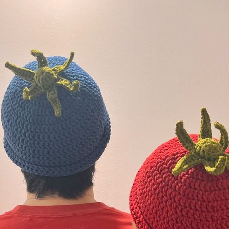 raven🍀 | fiber artist ☆ on Instagram: "crochet fruit hat pattern[free] & tutorial🍅🫐

free pattern is available on my online shop & kofi
free tutorial is also on my youtube❤️🍀

i hope you all like fruits!!! please tag me @ravenister13 on any platform if you make this~

#crochet #crochetpattern #freecrochetpattern #pattern #tomato #fruit" Tomato Crochet, Fruit Hat, Tomato Fruit, Hat Patterns Free, Crochet Fruit, Fiber Artist, Crochet Inspo, Youtube I, Beanie Pattern