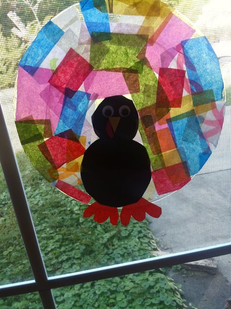 Turkey sun-catchers. clear plastic plate, tissue paper, and construction paper Turkey Suncatcher Craft, Turkey Craft Template, Tissue Paper Suncatcher, Butterflies Crafts, Project For Preschoolers, Thanksgiving Crafts To Make, Paper Turkey, Thanksgiving Crafts Preschool, Art Preschool