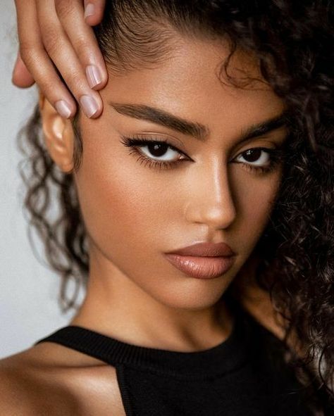 Mixed Race Makeup Looks, Small Smokey Eye, Deep Low Contrast Makeup, Deep Medium Contrast Makeup, Medium Low Contrast Makeup, Medium High Contrast Makeup, Medium Contrast Makeup, Dark Brown Eyes Makeup, Femme Fatale Makeup