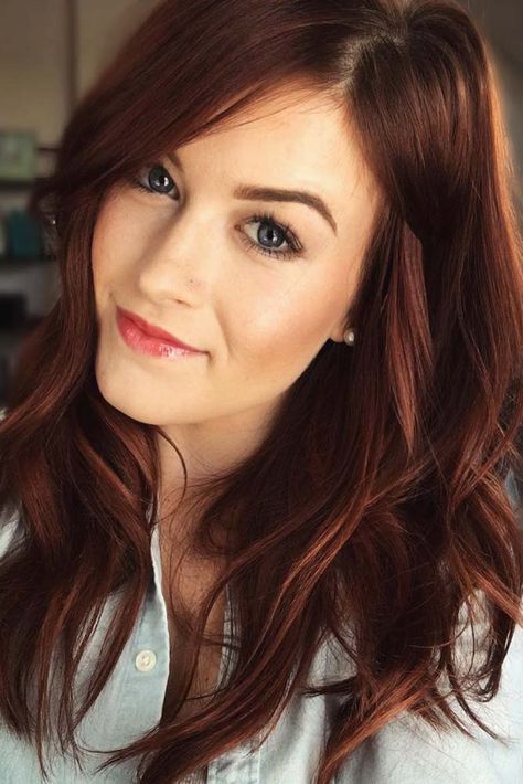 45 Auburn Hair Color Ideas To Look Natural | LoveHairStyles.com Dark Auburn Hair, Rambut Brunette, Hair Color Auburn, Auburn Hair, Hair Color And Cut, Red Hair Color, Fall Hair Color, Cool Hair Color, Hair Color Trends