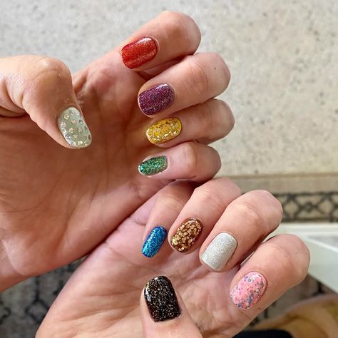 Taylor Swift Nails, Concert Nails, Emerald Nails, Nails For Kids, Heart Nails, Nail Polish Colors, Eras Tour, French Nails, Simple Nails