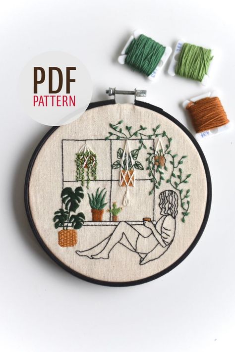 Embroidery Pattern Design, Mom Embroidery, Embroidery Design Pattern, Floral Hand Embroidery, Embroidery Hoop Art Diy, Hand Embroidery Patterns Free, Clothes Embroidery Diy, Diy Crochet Bag, Embroidery Lessons