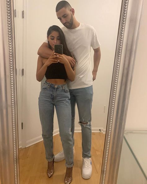 Amaya Colon on Instagram: “Late night with my loverrrrr💫🌚” Amaya Colon Instagram, Amaya Colon Outfits, Meredith Mickelson, Amaya Colon, Teenage Life, Nerve Pain Relief, How Old, Instagram Models, Spending Money