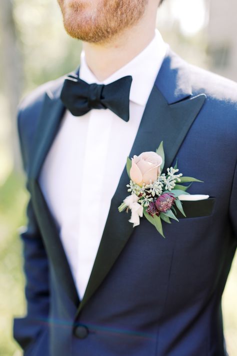 Mauve Boutonniere, Mens Suits Navy, Wearable Flowers, Navy Bouquet, Ranunculus Boutonniere, Peach Ranunculus, Navy Groom, Jordan Wedding, Navy Suit Wedding