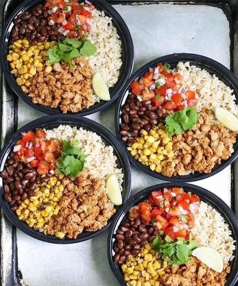 Chicken Burrito Bowl Meal Prep, Bowl Meal Prep, Burrito Bowl Meal Prep, Clean Meal Prep, Plats Healthy, For Two, Chicken Burrito, Chicken Burrito Bowl, Clean Eating Recipes For Dinner