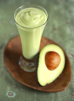 Recipe: Avocado Chill * Avocado can improve your skin and lower your risk of many life-threatening diseases. Together with your Herbalife shake, it is the perfect combination to get healthy and lose weight! * Ingredients: 2 scoops of Herbalife F1 Vanilla shake 1 whole avocado 200ml low fat milk 200ml mineral water 1 tablespoon honey 4-5 ice cubes * Direction: Remove seed and skin of avocado, place all ingredients in the blender and mix thoroughly until ice cubes are completely crushed. Milkshakes Recipes, Avocado Milk, Avocado Milkshake, Avocado Shake, Avocado Smoothie Recipe, Best Green Smoothie, Times Newspaper, Coconut Smoothie, Unsweetened Coconut Milk