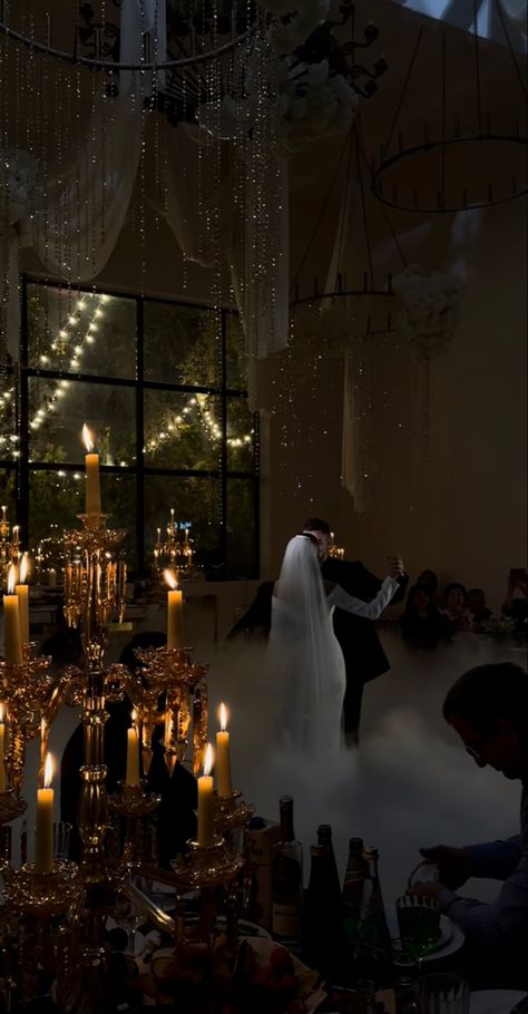 Horror Wedding, Dark Romantic Wedding, Gothic Wedding Theme, Vampire Wedding, Dark Wedding Theme, Wedding Ambiance, Joyce Carol Oates, Masquerade Wedding, Wedding Aesthetics