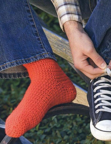 Crochet Men’s Socks Pattern, Easy Crochet Socks Free Pattern, Crochet Socks Free Pattern For Beginners, Crochet Socks Free Pattern, Easy Crochet Socks, Crochet Socks Pattern, Irish Crochet Dress, Comfortable Socks, Crochet Socks