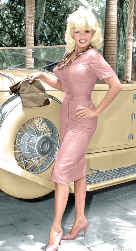 Jayne Mansfield Jayne Mansfield House, Jayne Mansfield Fashion, Pink Palace Jayne Mansfield, Anton Lavey Jayne Mansfield, Jayne Mansfield–sophia Loren Photo, 1940 Style, Diana Dors, Jayne Mansfield, Jeep Girl