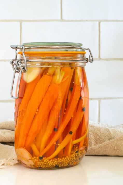 Pickled Carrots Recipe Pickled Carrots Recipe Canning, Carrot Pickles Recipe, Pickling Carrots, Quick Pickled Carrots, Fermented Carrots, Pickled Carrots Recipe, Pickled Carrot, Baby Carrot Recipes, Pickles Recipe