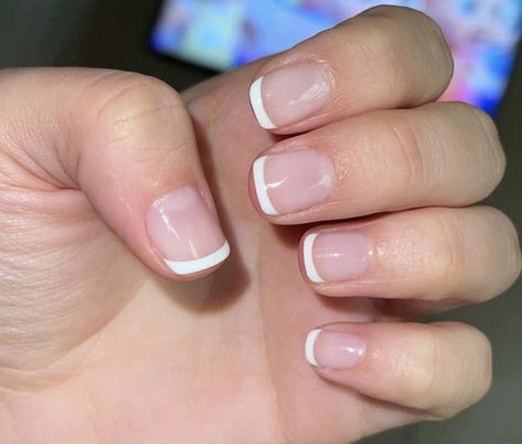 Thin white french tip, gel nails, nude, short, natural. Shellac Nails White Tip, Natural French Tips Nails, White Tip Natural Nails, White French Tip Nails Natural, French Tip Nails Short Natural, White Gel French Tip, White Tip Gel Nails Short, Natural White French Tip Nails, White French Tip On Natural Nails