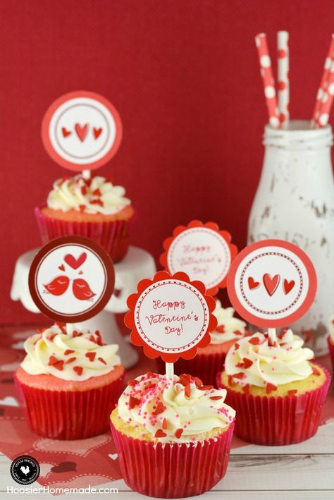 Valentine's Day Cupcake Toppers Cupcake Toppers Free Printable, Cupcakes San Valentin, Cupcake Toppers Free, Valentine Day Cupcakes, Valentine's Day Printables, Valentines Cupcakes, Valentines Day Cakes, Cupcake Toppers Printable, Valentine Cake