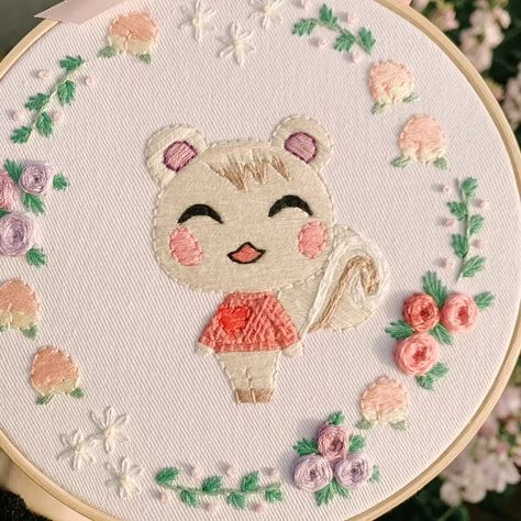 Acnh Embroidery, Hello Kitty Aesthetic, Hand Embroidery Projects, Yarn Thread, Cute Embroidery, Hand Embroidery Art, Embroidery Needles, Hand Embroidery Design, Hand Embroidery Patterns