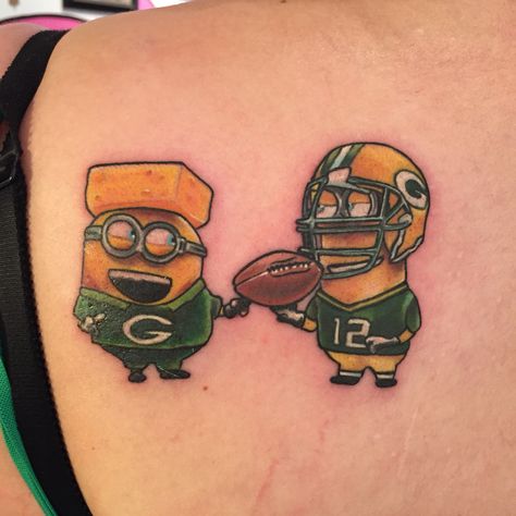 #tattoobymark at #dinosaurstudiotattoo of #minions #greenbay #packers. #miniontattoo #despicableme #despicablemetattoo #greenbaypackers #greenbaypackerstattoo #greenbaypackersminions #despicableme2  #despicableme3 #cheesehead #cheeseheadtattoo #cheeseheadminion #green #yellow #waukegan #waukeganillinois #weirdwaukegan #explorewaukegan #keepwaukeganweird #lakecountyil #greatlakesnavybase #greatlakesnavalstation #football #sports #footballtattoo @cupycakesweetshop Green Bay Tattoo, Greenbay Packers Tattoo, Packers Tattoo, Green Bay Packers Tattoo, Minion Tattoo, Football Tattoo, Despicable Me 3, Go Packers, Despicable Me 2