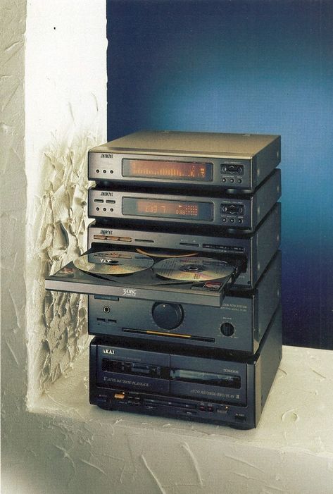 Analog Technology Aesthetic, 90s Technology Aesthetic, 1990s Technology, 80s Technology, 90s Technology, Hifi Music System, Aesthetic Technology, Cassette Futurism, Technology Aesthetic