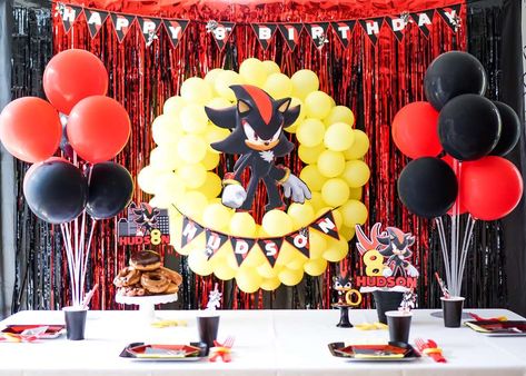 Shadow The Hedgehog Birthday Party | CatchMyParty.com Shadow The Hedgehog Birthday Party, Shadow The Hedgehog Cake, Shadow The Hedgehog Birthday, Hedgehog Birthday Party Ideas, Sonic Birthday Cake, Bolo Sonic, Sonic Cake, Hedgehog Cake, Sonic Birthday Parties