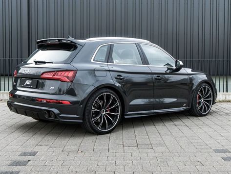 Would You Rock This Widebody 2018 Audi SQ5? | CarBuzz New Audi Car, Bmw Vintage, Audi Sq5, Family Suv, Audi Car, Mens Business Casual Outfits, Moto Car, Audi S6, Audi Rs3