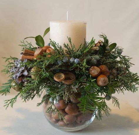 Winter Floral Arrangements, Christmas Candle Decorations, Christmas Flower Arrangements, Glass Wrap, Christmas Floral Arrangements, Christmas Centerpieces Diy, Christmas Arrangements, Christmas Flowers, Deco Floral