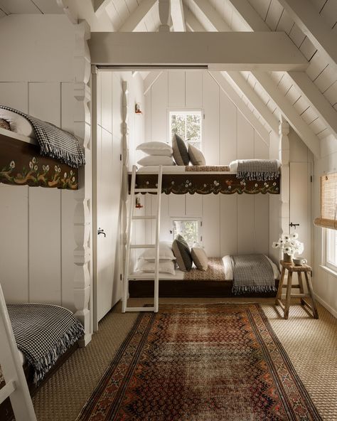 Instagram Girls Bunk Room, Oregon Beach House, Farmhouse Cabin, Built In Bed, Bunk Rooms, Black Barn, Amber Lewis, Bunk Room, Amber Interiors