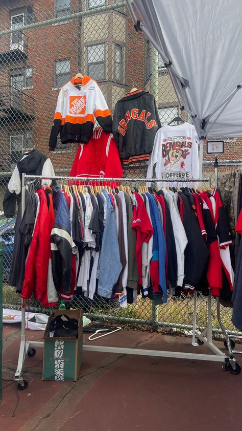 Vendor Events Displays, Vintage Aesthetic Clothing, Table Display Ideas, Thrifting Outfits, Thrifting Aesthetic, Selling Ideas, Nascar Jacket, Bengals Football, Event Display