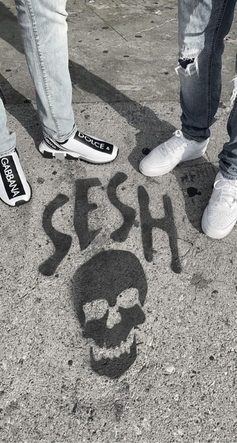 Team Sesh Art, Bones Musician Aesthetic, Teamsesh Tattoo, Team Sesh Tattoo, Xavier Wulf Tattoo, Sesh Wallpaper, Xavier Wulf Wallpaper, Team Sesh, Crash Bash