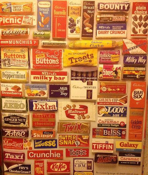 Chocolate bars from my childhood! 70s Sweets, Canadian Chocolate Bars, Chocolate History, Toffee Crisp, Old Sweets, Curtains Wallpaper, 70s Memories, London Interiors, Snickers Chocolate