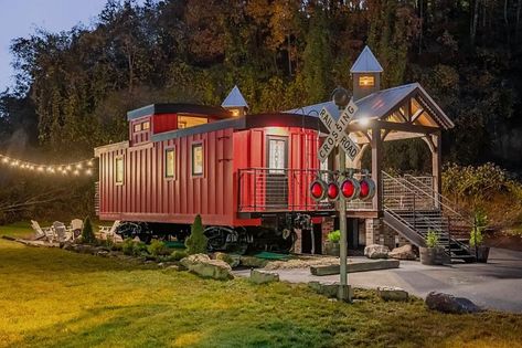 Check Out This Converted Train Caboose Airbnb in Pigeon Forge, TN Train Caboose, Dinner Train, Train Whistle, Tennessee Vacation, Train Depot, Smoky Mountain, Vintage Train, Train Car, Pigeon Forge