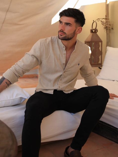 Linen Outfits, Spring Summer 23, Suit Guide, Linen Outfit, Smart Casual Menswear, Classy Outfits Men, Dress Suits For Men, Men Haircut Styles, Stylish Men Casual